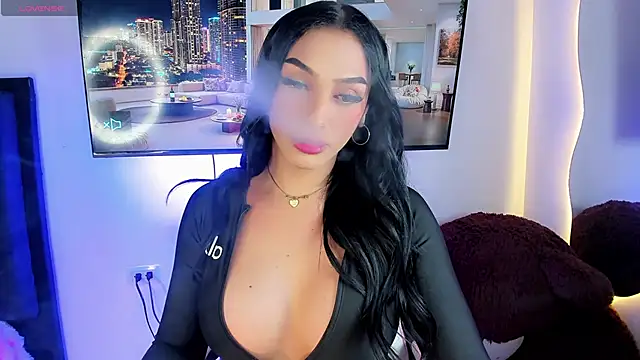 Snapshot of Maryonthemoon chatting on 02/06/26, 10:11 Maryonthemoon online show from 02/06/26, 10:11