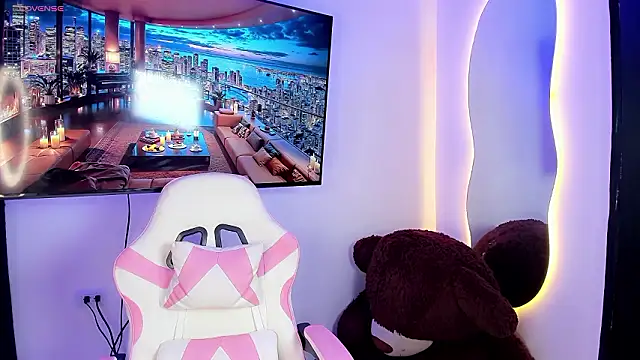 Snapshot of Maryonthemoon chatting on 02/11/26, 09:58 Maryonthemoon online show from 02/11/26, 09:58