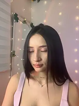 Snapshot of Angeeel_ chatting on 03/21/25, 05:00 Angeeel online show from 03/21/25, 05:00