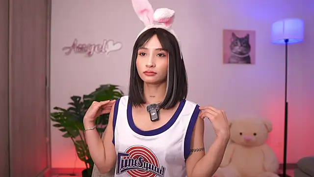 Angeeel  online show from 10/23/25, 02:54