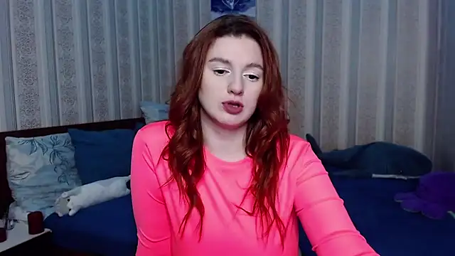 Snapshot of JulthHell chatting on 09/27/25, 01:01 JulthHell online show from 09/27/25, 01:01