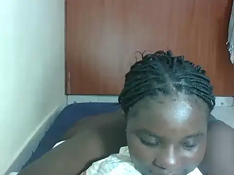 Snapshot of hotebbbyy chatting on 05/20/26, 03:47 hotebbbyy online show from 05/20/26, 03:47