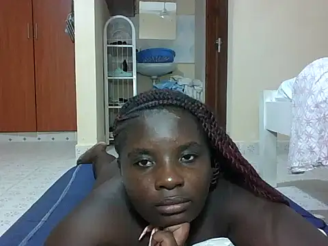 hotebbbyy online show from 02/15/26, 07:02