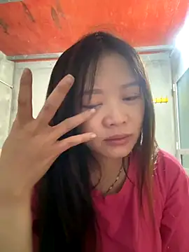 Snapshot of Hellen_111 chatting on 10/20/25, 06:30 Hellen 111 online show from 10/20/25, 06:30