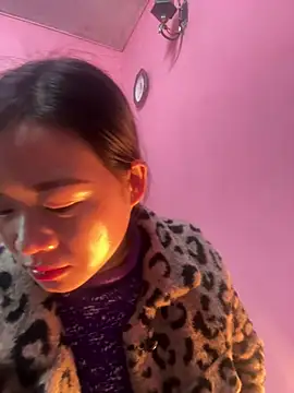 Snapshot of Hellen_111 chatting on 01/16/25, 02:30 Hellen 111 online show from 01/16/25, 02:30