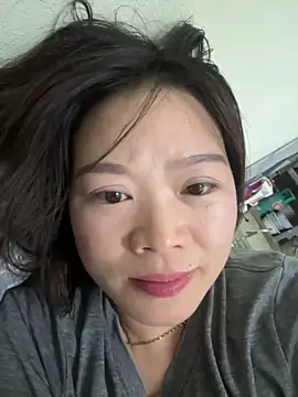 Snapshot of Hellen_111 chatting on 09/14/25, 03:45 Hellen 111 online show from 09/14/25, 03:45
