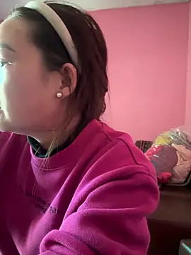 Snapshot of Hellen_111 chatting on 03/03/25, 07:13 Hellen 111 online show from 03/03/25, 07:13