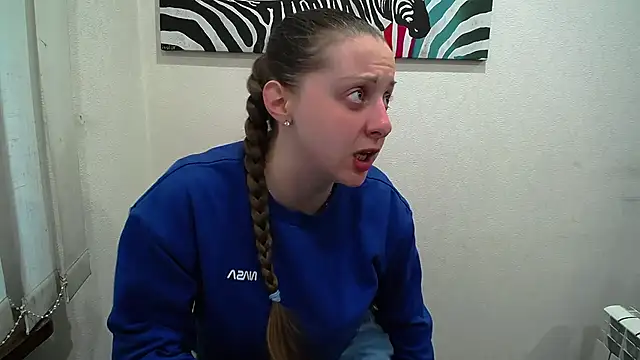  Annabelle Lee online show from 03/18/26, 07:22