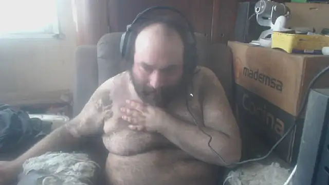 hairyhulk online show from 10/10/25, 03:57