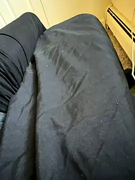 Snapshot of Big-dick_1 chatting on 12/07/24, 06:10 Big-dick 1 online show from 12/07/24, 06:10