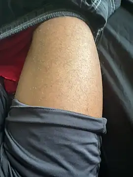 Snapshot of Big-dick_1 chatting on 10/04/25, 05:47 Big-dick 1 online show from 10/04/25, 05:47