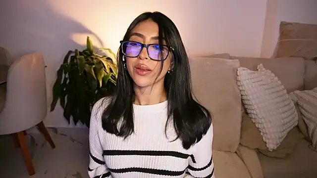 Sara albrecht online show from 11/23/25, 04:00