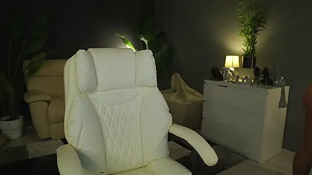 SweetBlondy35 online show from 02/05/26, 06:26