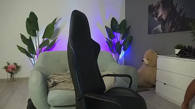 Snapshot of SweetBlondy35 chatting on 01/29/25, 08:04 SweetBlondy35 online show from 01/29/25, 08:04