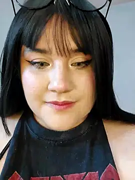 ItsNaiixa online show from 09/20/25, 01:43