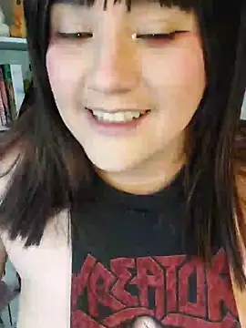 ItsNaiixa online show from 02/15/26, 02:45