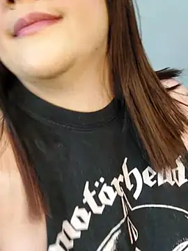 ItsNaiixa online show from 02/22/26, 12:35