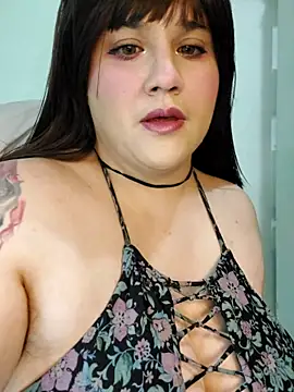 ItsNaiixa online show from 12/21/25, 05:47