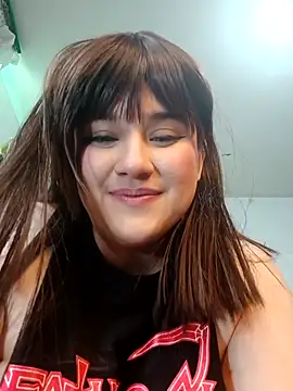 ItsNaiixa online show from 04/19/26, 06:10