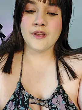 ItsNaiixa online show from 12/18/25, 08:56