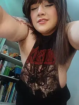 ItsNaiixa online show from 06/06/26, 08:14