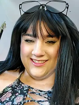 ItsNaiixa online show from 09/20/25, 08:03