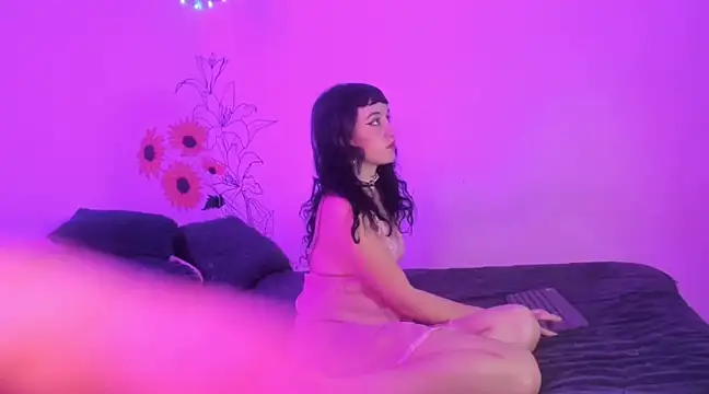 Snapshot of Dear-Venus chatting on 02/12/25, 09:43 Dear-Venus online show from 02/12/25, 09:43