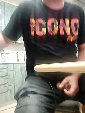 lobito1997 online show from 11/03/25, 04:07