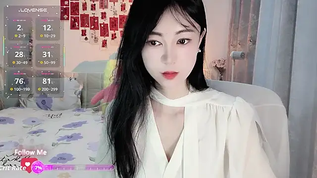 Lisa-s online show from 12/23/25, 03:28