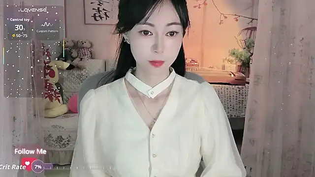 Lisa-s online show from 10/24/25, 02:43