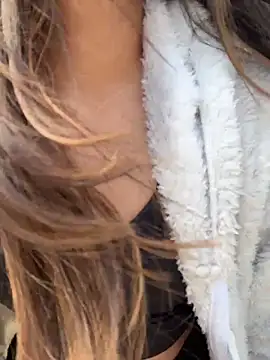 Lily candy X online show from 02/20/26, 07:49