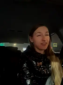 Snapshot of KateRedgar chatting on 11/11/25, 03:29 KateRedgar online show from 11/11/25, 03:29