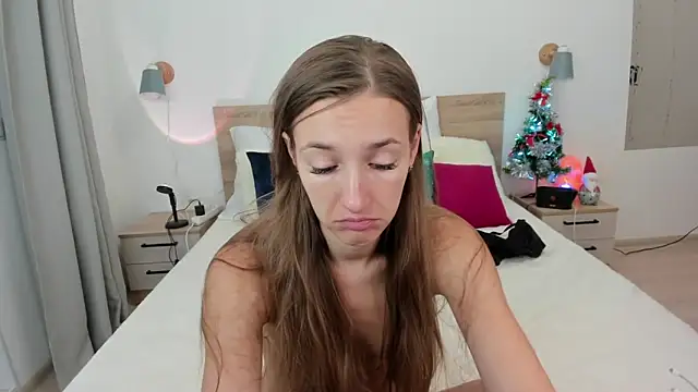 KateRedgar online show from 12/23/25, 10:36