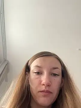 KateRedgar online show from 03/25/26, 08:46