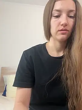KateRedgar online show from 04/20/26, 01:35