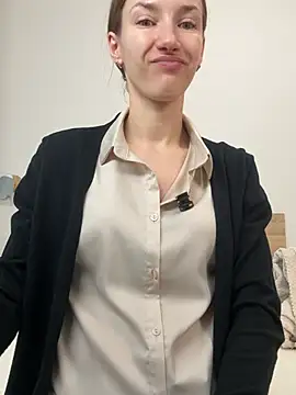 KateRedgar online show from 04/03/26, 02:01