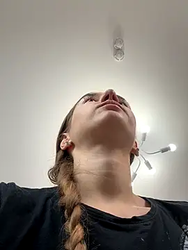 Snapshot of KateRedgar chatting on 11/08/25, 09:57 KateRedgar online show from 11/08/25, 09:57