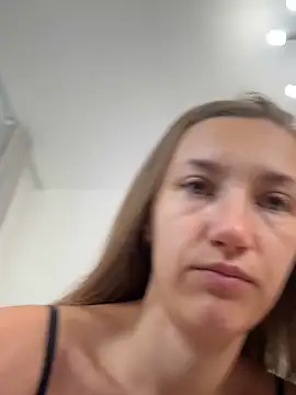 Snapshot of KateRedgar chatting on 12/02/25, 07:54 KateRedgar online show from 12/02/25, 07:54