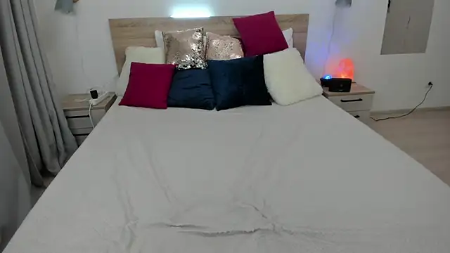 KateRedgar online show from 03/20/26, 07:59