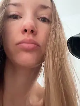 KateRedgar online show from 04/09/26, 08:31