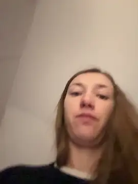 Snapshot of KateRedgar chatting on 10/27/25, 02:29 KateRedgar online show from 10/27/25, 02:29