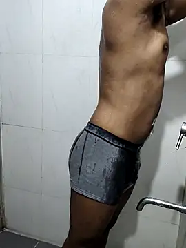 hottboy 39 online show from 03/10/25, 11:01