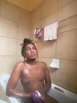 Snapshot of Moorella1 chatting on 03/15/26, 11:28 Moorella1 online show from 03/15/26, 11:28