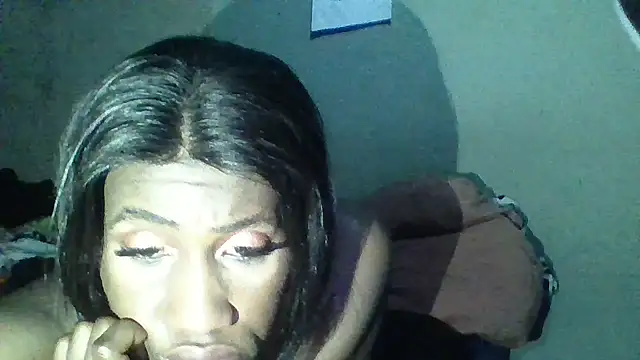 Snapshot of Moorella1 chatting on 09/20/25, 09:42 Moorella1 online show from 09/20/25, 09:42