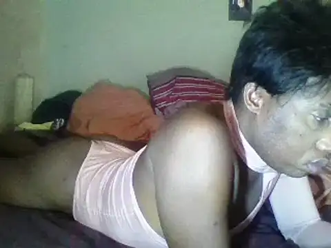 Snapshot of Moorella1 chatting on 03/18/25, 08:50 Moorella1 online show from 03/18/25, 08:50
