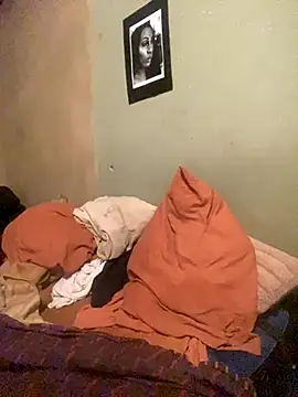 Moorella1 online show from 10/28/25, 04:35