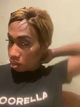 Moorella1 online show from 11/29/25, 06:08