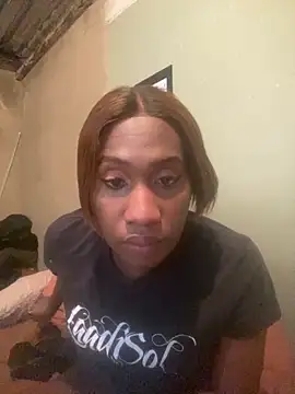 Moorella1 online show from 10/24/25, 08:13