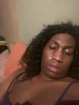 Snapshot of Moorella1 chatting on 03/18/26, 10:54 Moorella1 online show from 03/18/26, 10:54