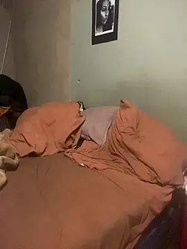 Moorella1 online show from 12/01/25, 07:26